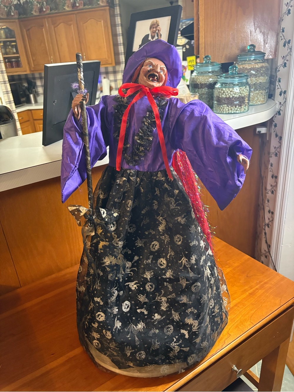 Free standing , 28 inch witch, resin face and hands